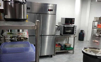 有哪些商用廚具,新大學生需要帶哪些生活用品?